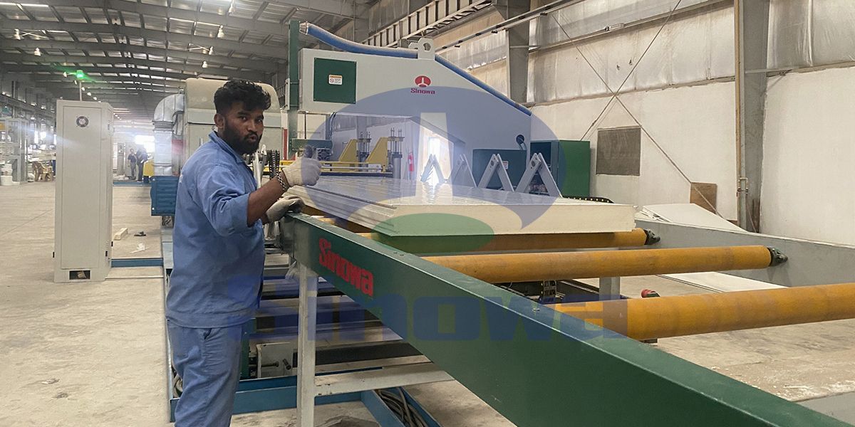 Manufacturer Of PU Color Steel Sandwich Panel Machine